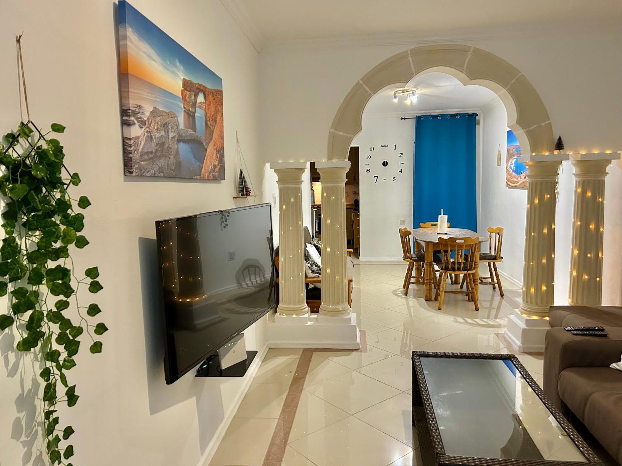 Beach Front 3-Bedroom Holiday Home Mellieħa Exterior foto